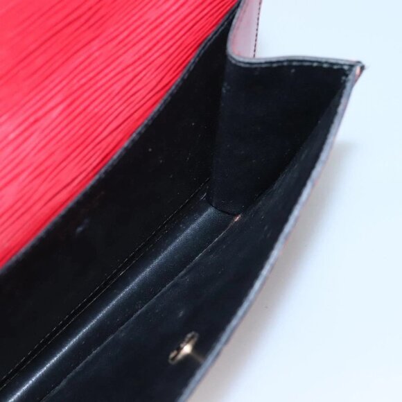 LOUIS VUITTON Epi Montagne 20 Clutch Bag Red LV - Picture 10 of 16